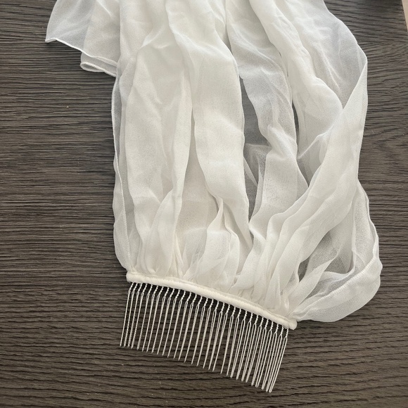 Grace Loves Lace Veil - Picture 4 of 5